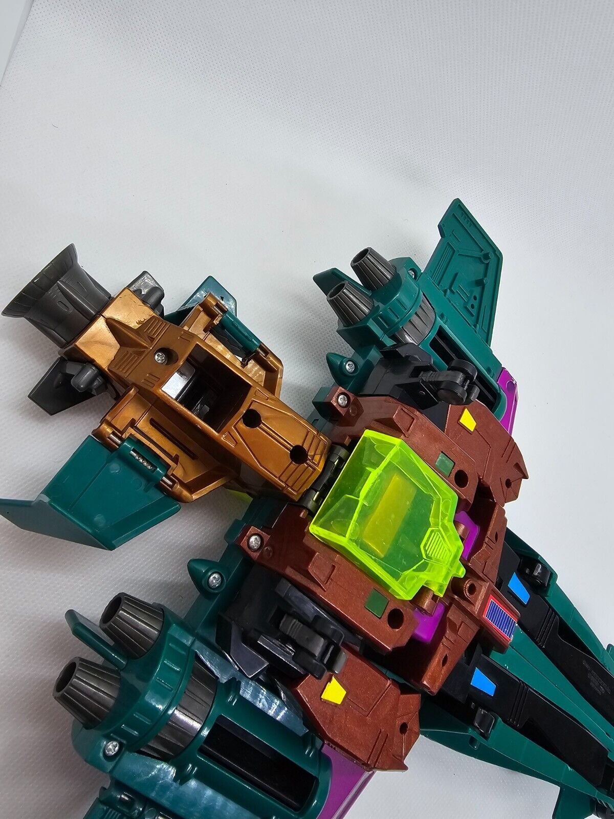 5562132