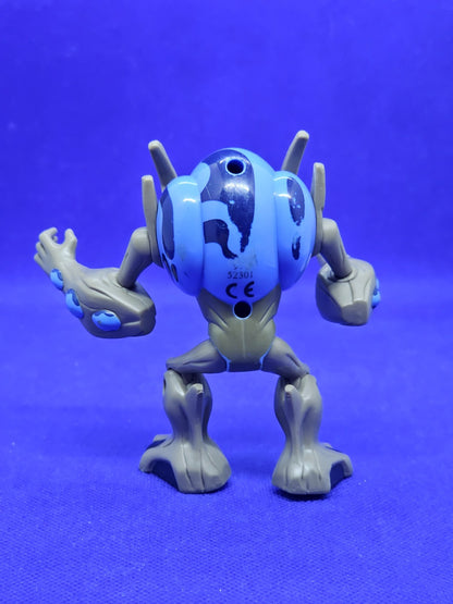 Ultimate Swampfire Ben 10 Ultimate Alien Bandai 2010 figurine 10 cm1
