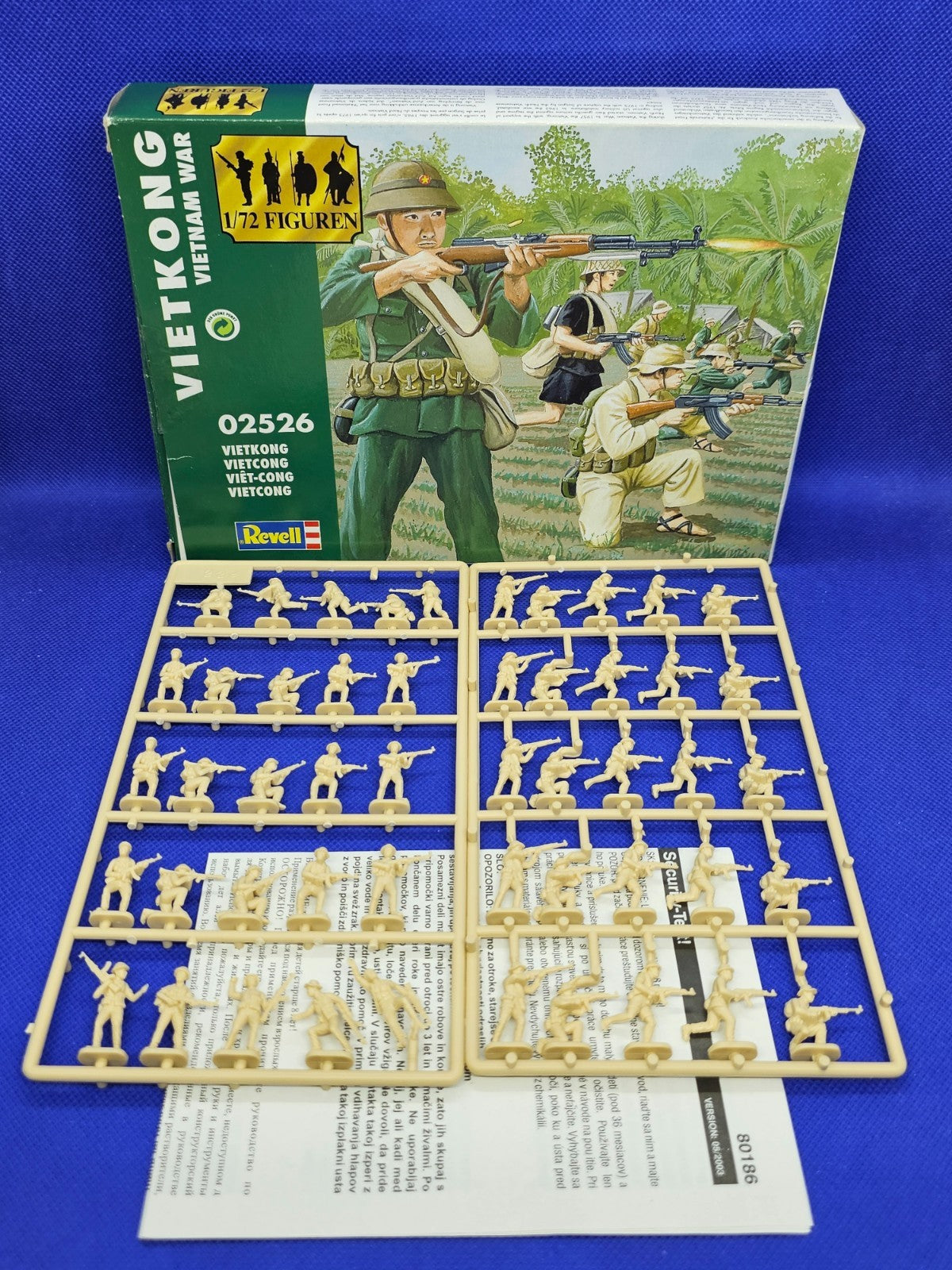 Vietkong Vietnam War Revell 02526 Figurines 172 50 Soldats Complet2