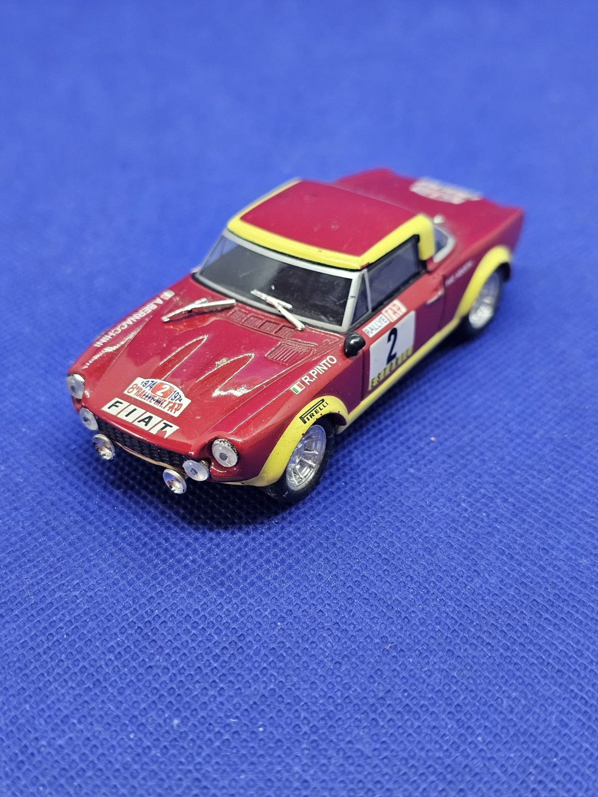 Fiat 124 Abarth Rally n°2 Pinto Portugal 1974 Altaya IXO 1430