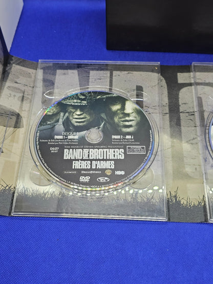 Band of Brothers Frères d’Armes Coffret DVD Intégrale HBO Tom Hanks Steven Spiel4