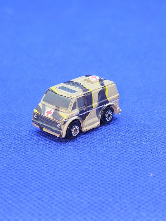 Ambulance Chevrolet Van Micro Machines Galoob Militaire Vintage0