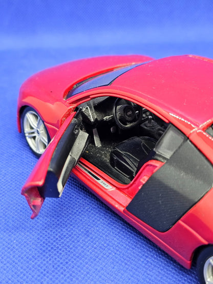 Audi R8 Rouge Maisto Special Edition 124 19 cm4