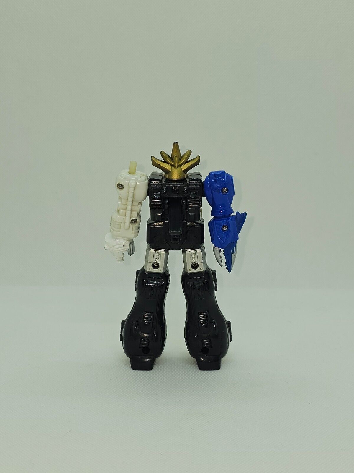 5562010