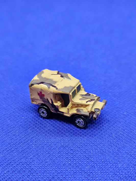 Micro Machines M37 Light Cargo Truck Medical Galoob 1989 Camouflage Désert0