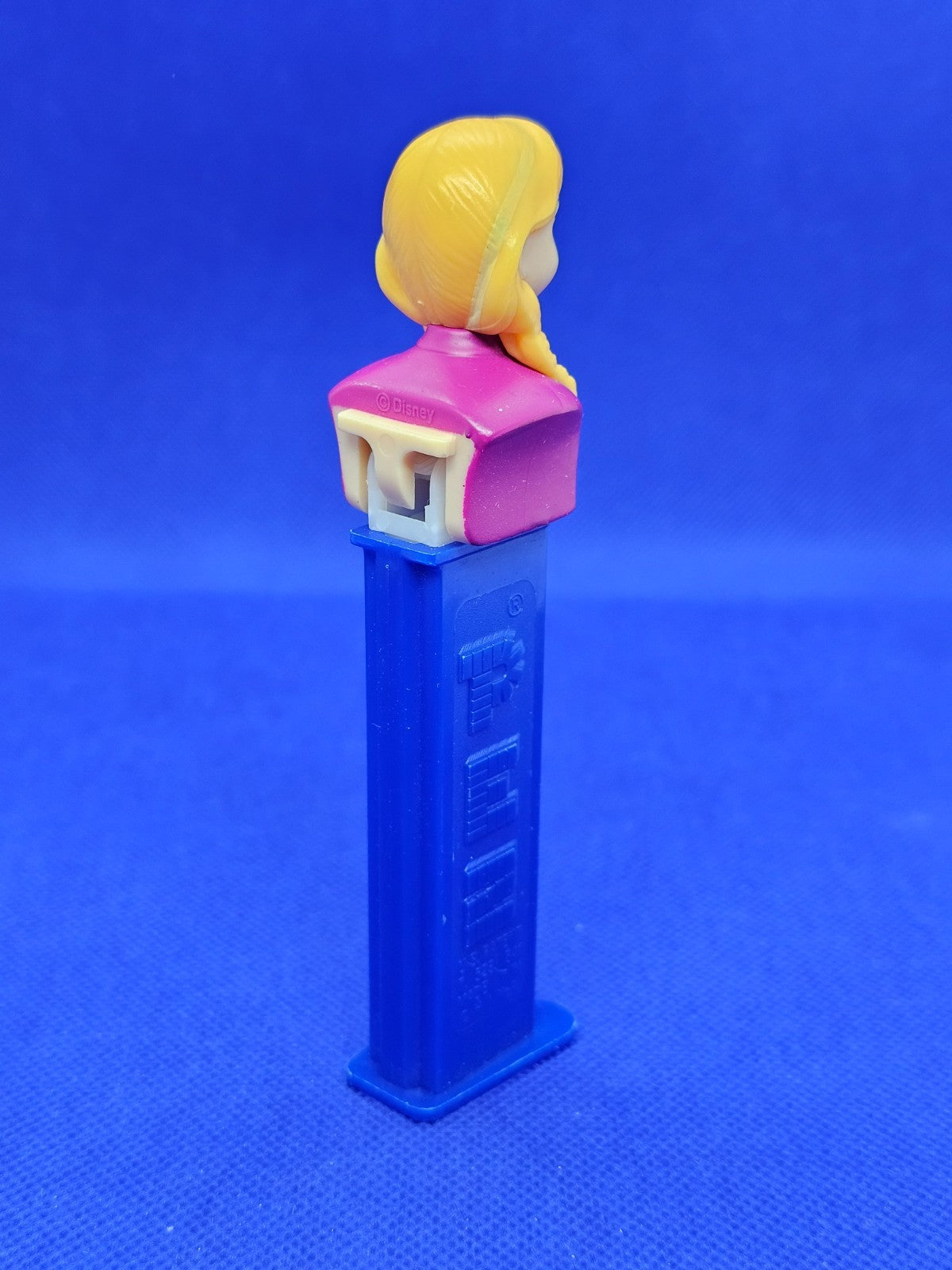 Distributeur PEZ Anna Frozen Disney 2015 Made in Hungary1