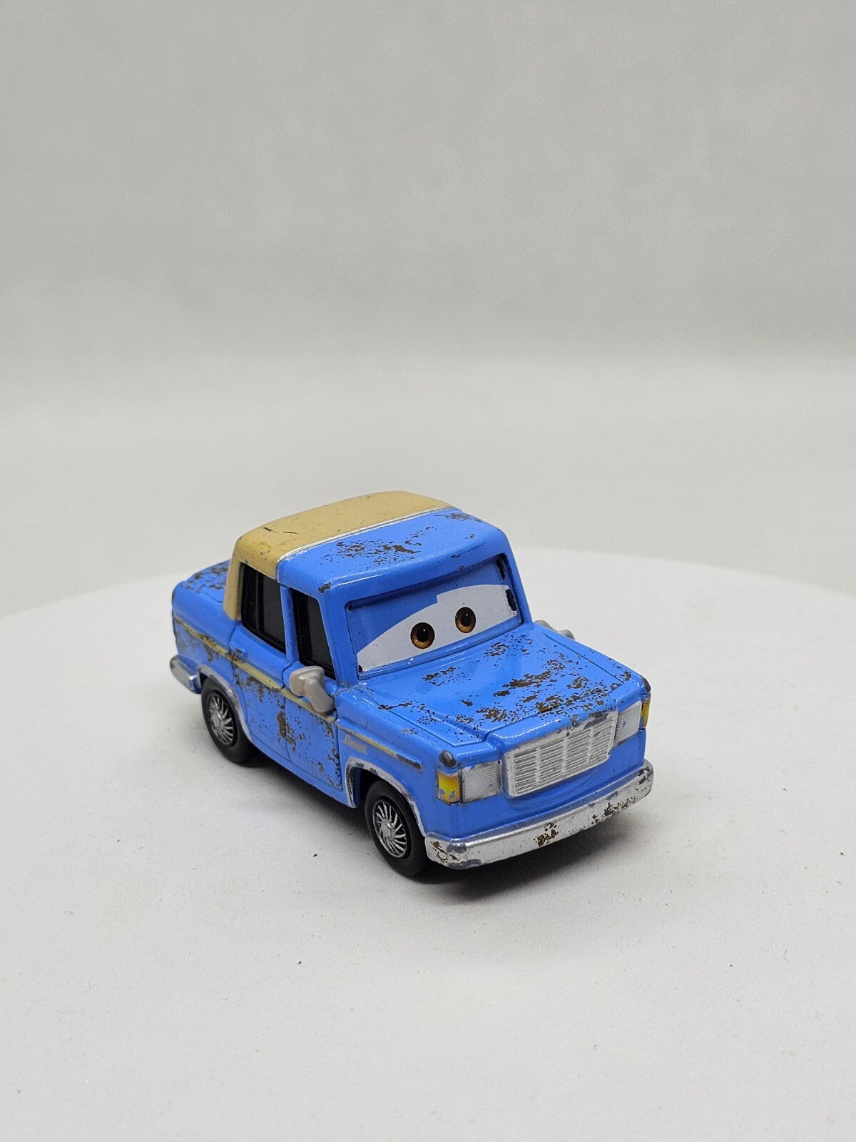 6761587