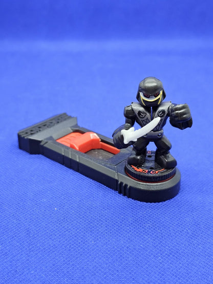 Nightblade Akedo Série 1 Classic Moose Toys 2021 avec contrôleur0