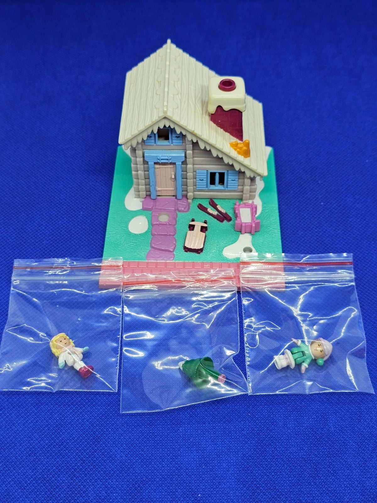 Polly Pocket Ski Chalet Bluebird 1993 Maison Neige + Figurines (Manque Chien)3
