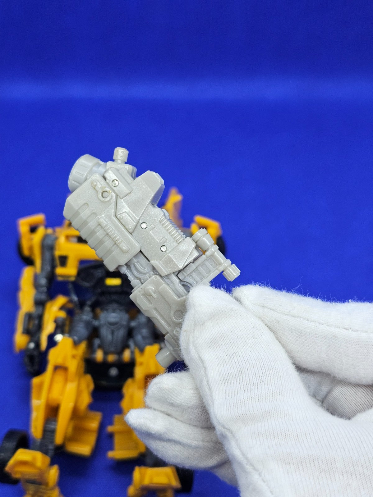 Bumblebee Transformers Hasbro Tomy Figurine Transformable + Arme4