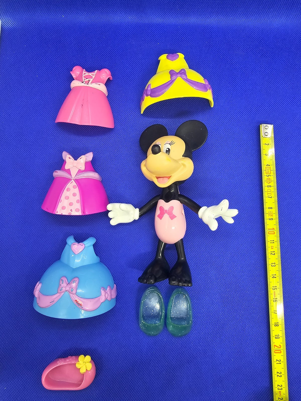 Figurine Minnie Mouse Princesse Disney Hasbro 2004 15 cm + Robes & Accessoires3