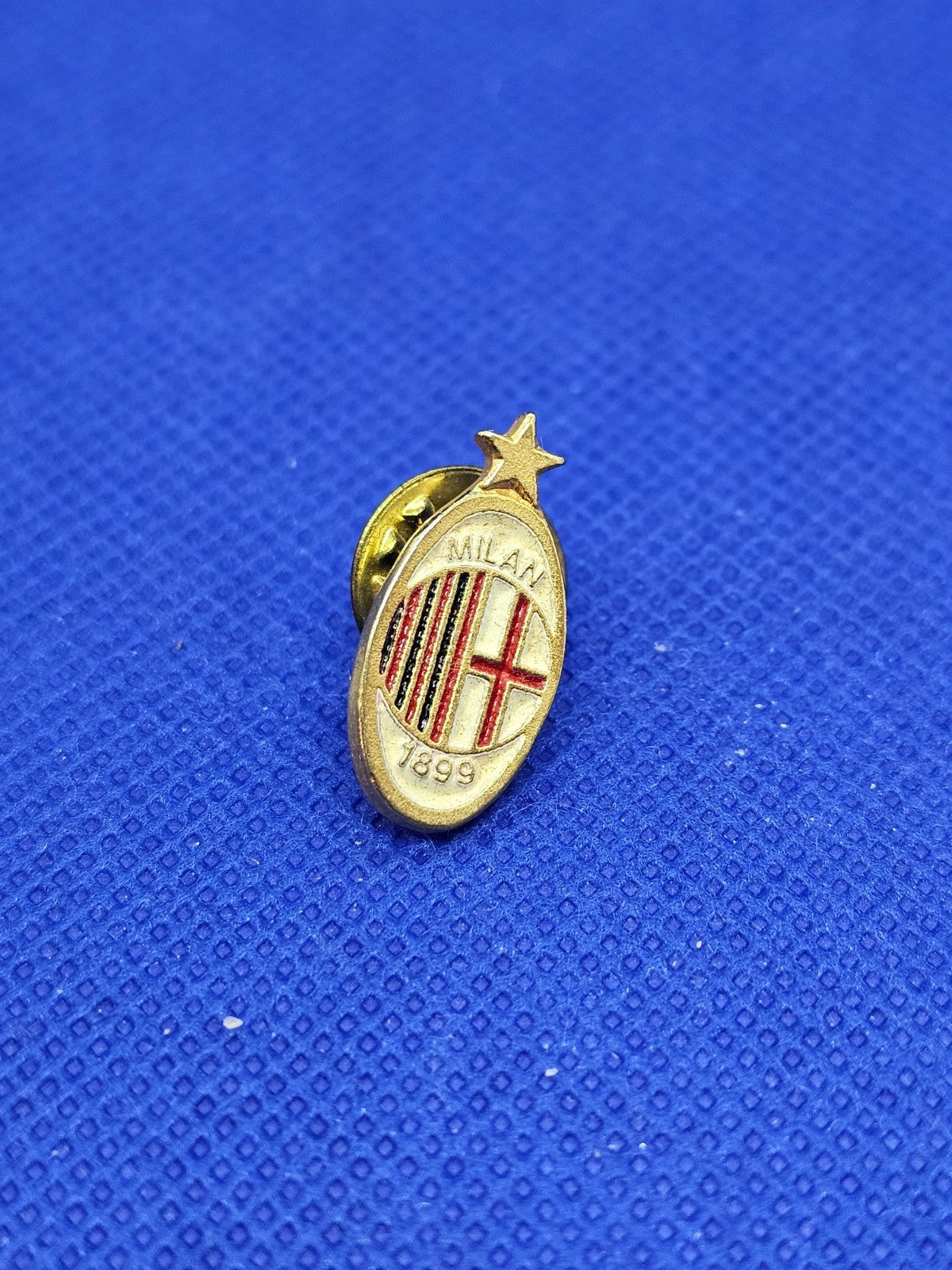 Pin's AC Milan 1899, Football Serie A, Blason Étoile Dorée Club Italien0