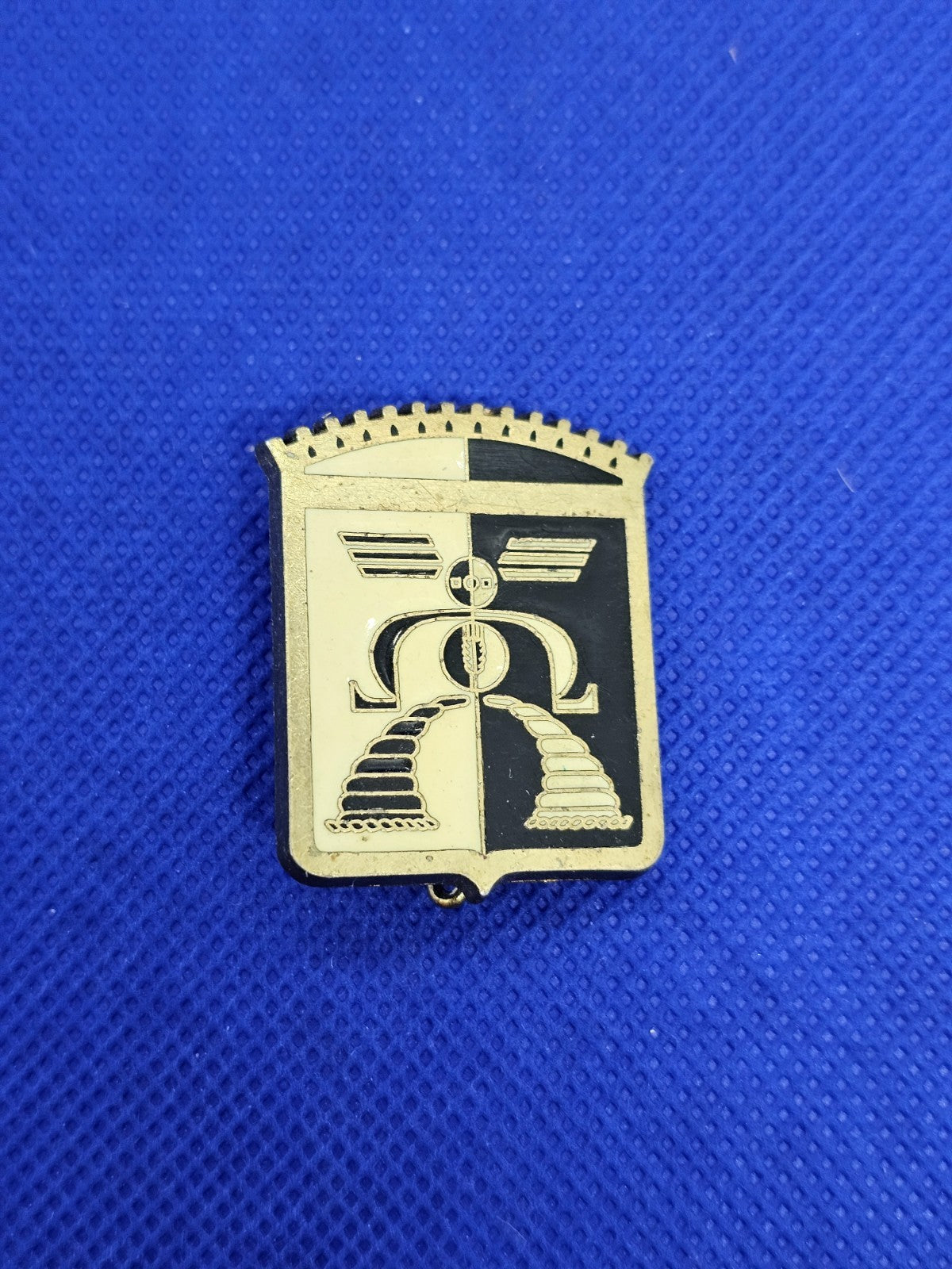 Insigne CATA 851 Metz Armée de l’Air Delsart Sens Militaria0