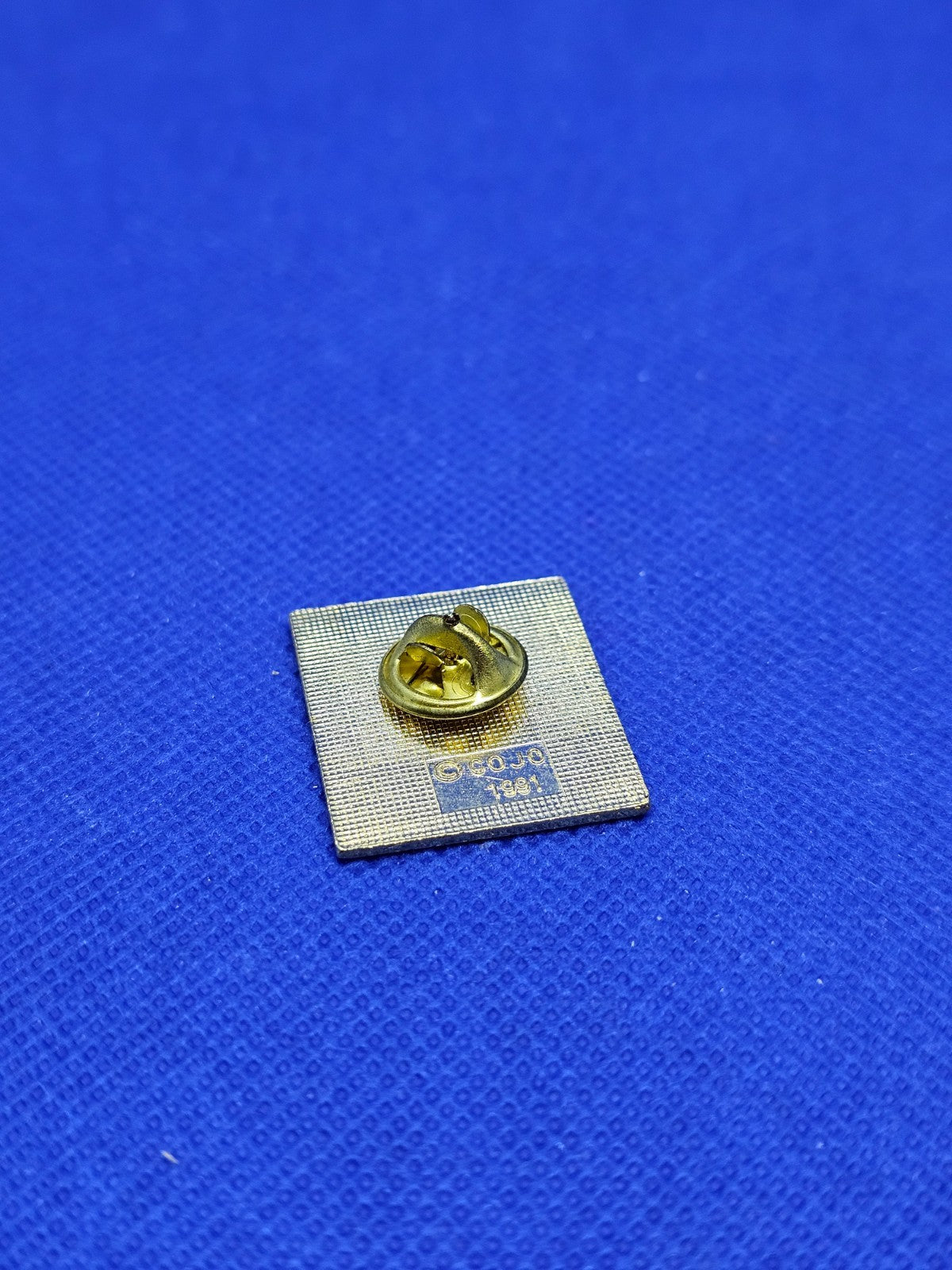 Pin's Renault Albertville 92 Jeux Olympiques JO Partenaire Officiel 19911