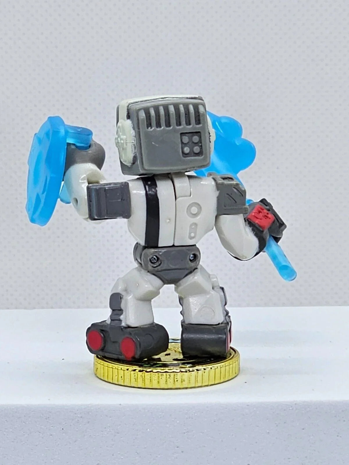 1069