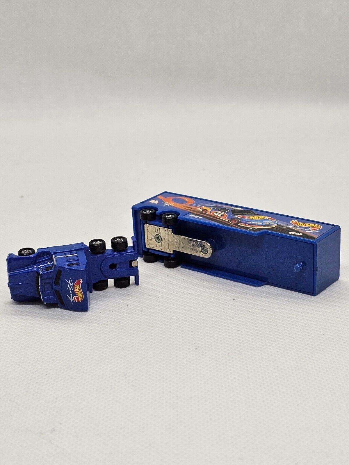 6479910