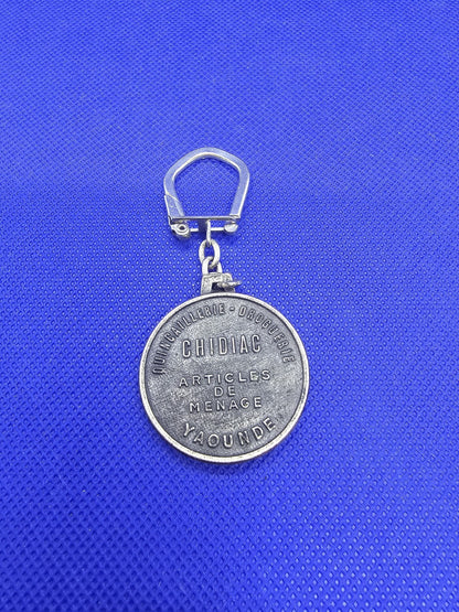 Porte-clés vintage CHIDIAC, quincaillerie droguerie Yaoundé, années 601