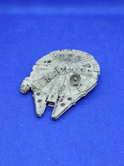 Faucon Millenium Star Wars Vaisseaux Atlas Lucasfilm Miniature Métal 9 cm0
