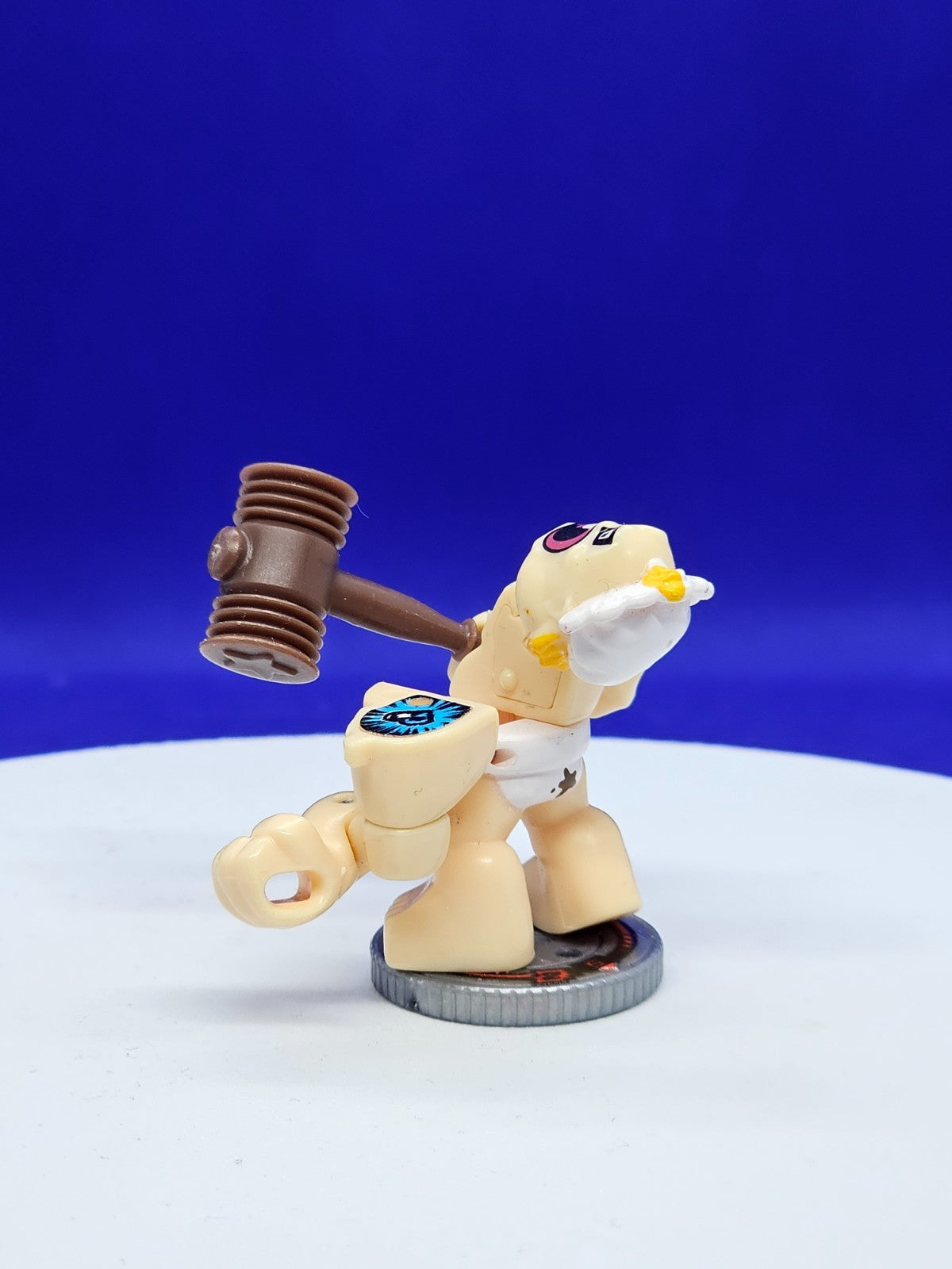 Akedo Ultimate Champions – Figurine Big Stinky (occasion)2