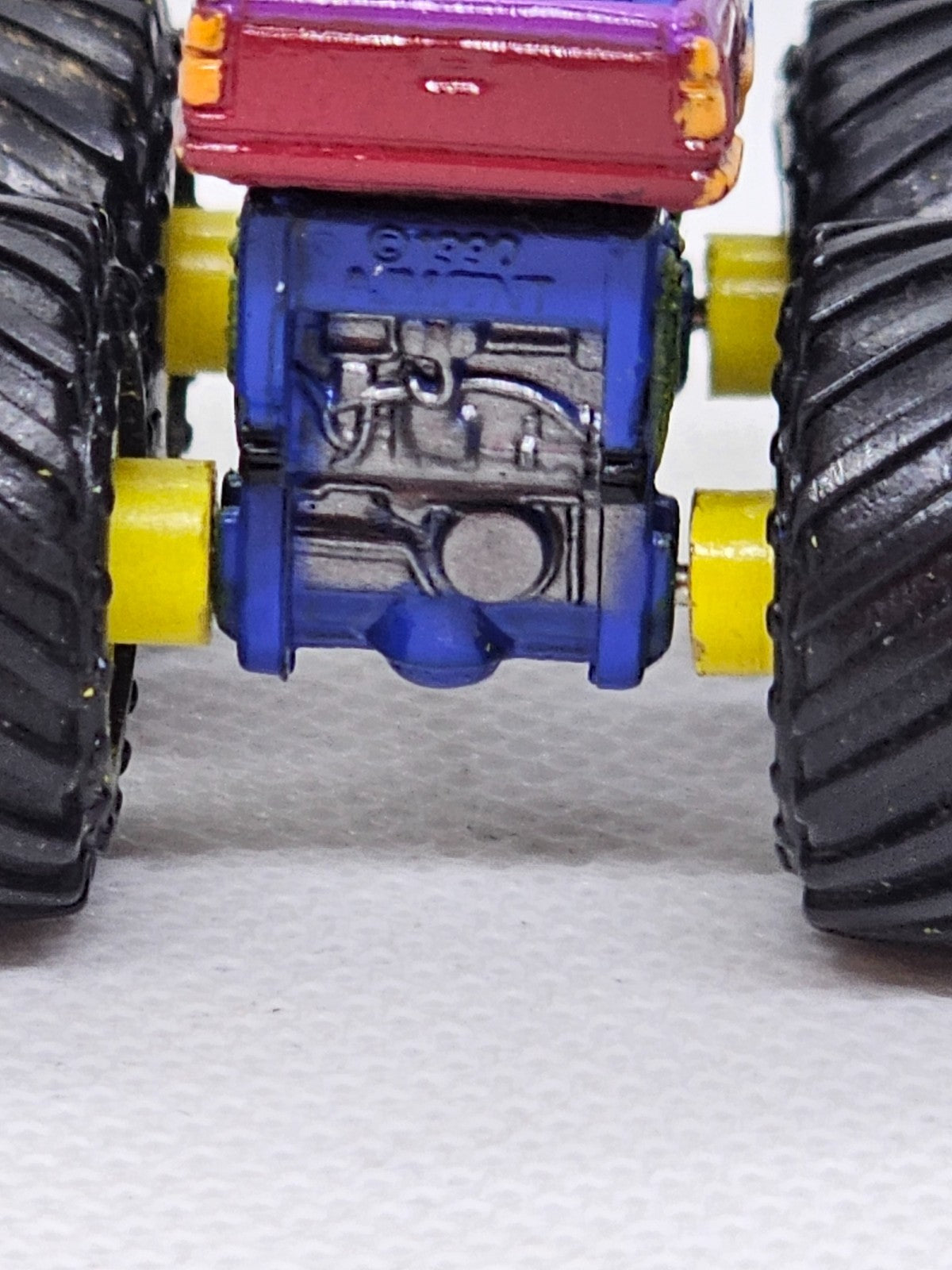 7902282