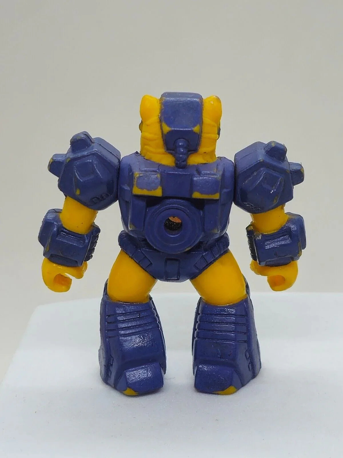5561887