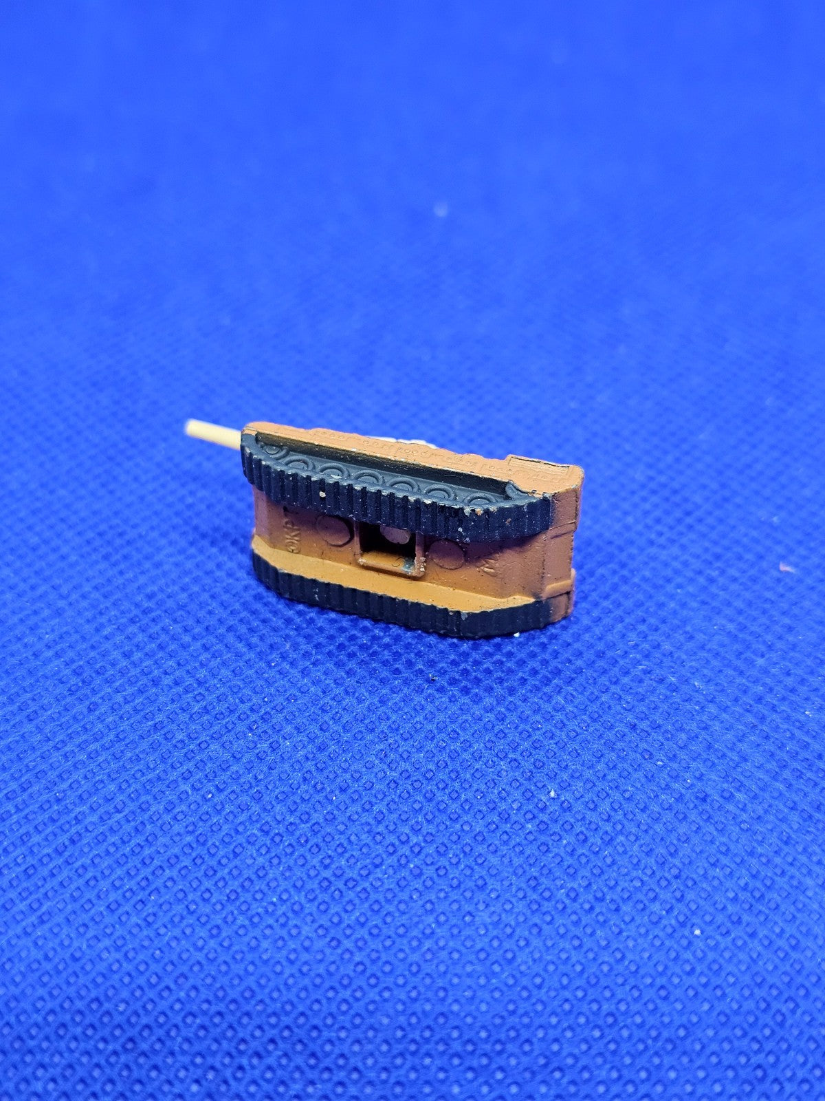 Mega Force Crossbolt Mobile Armored Helipad Kenner 19892