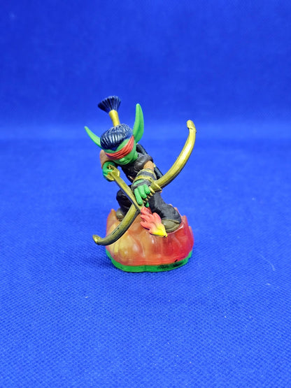 Flameslinger Skylanders Spyros Adventure Fire Activision 2011 Figurine0