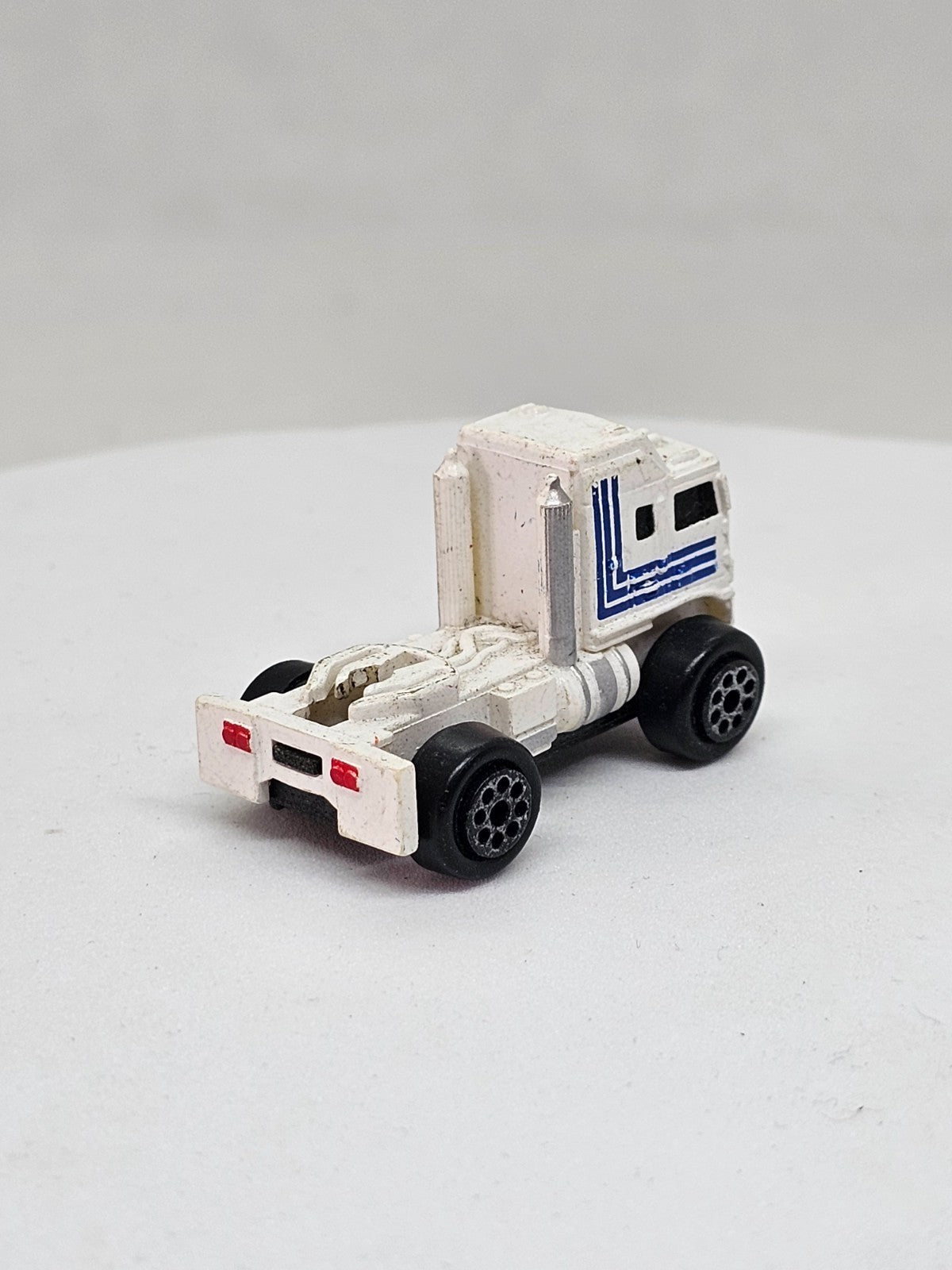 7872073