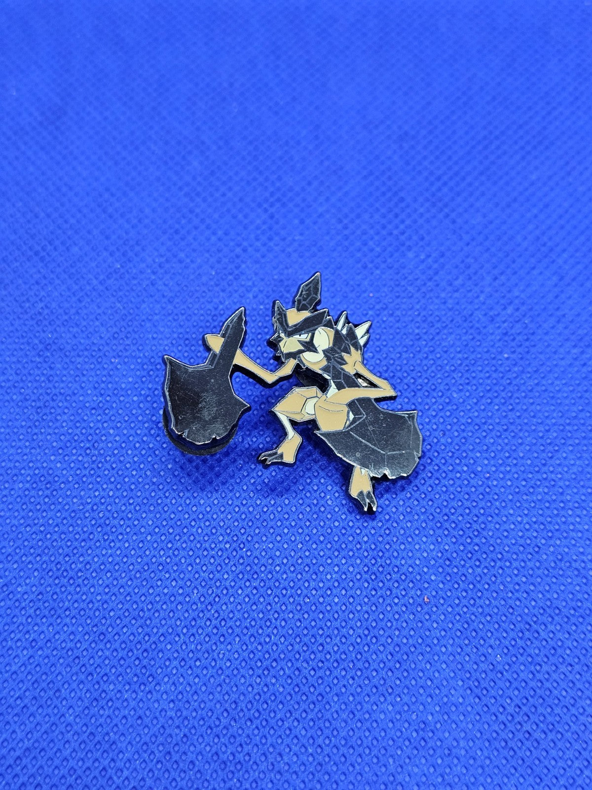 Pokémon Pin’s Axantor Officiel – Pin Collector 4 cm0