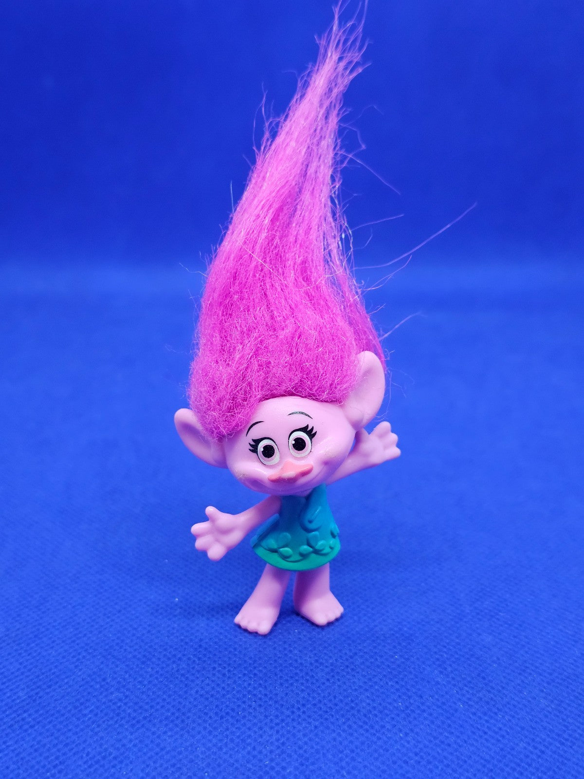 Poppy Trolls DreamWorks figurine cheveux roses Hasbro 2015 8 cm0