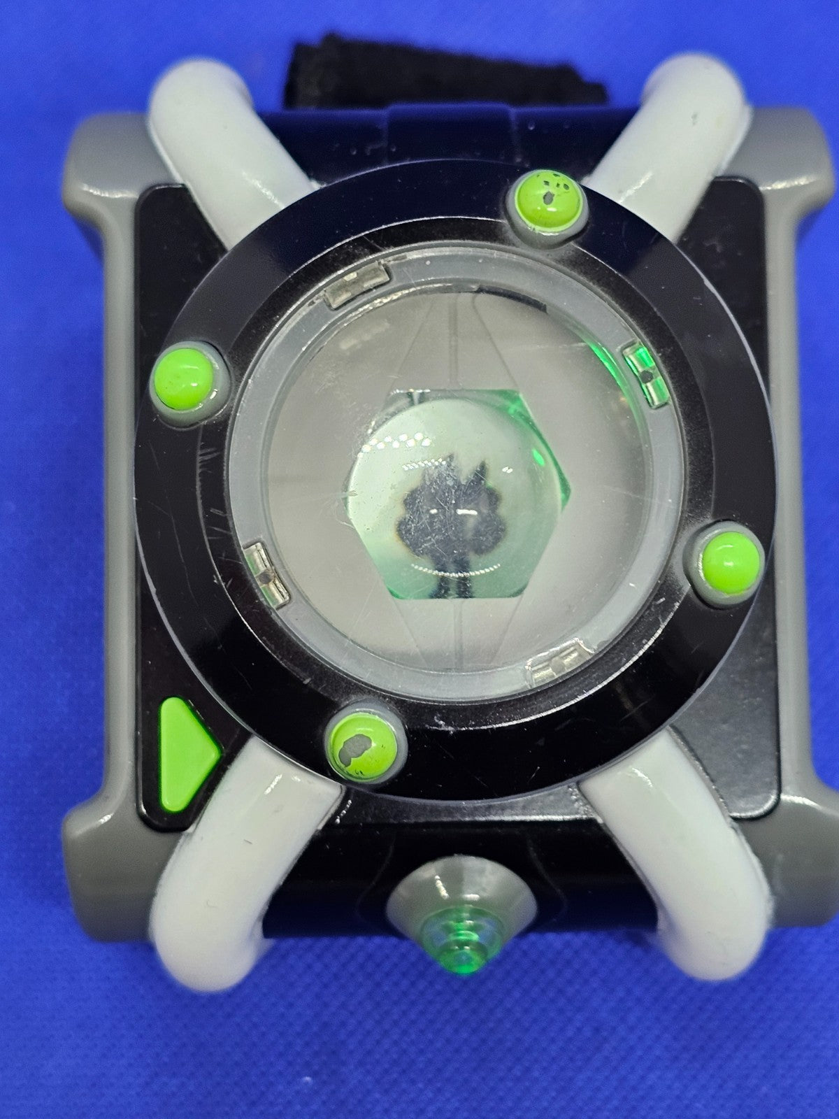 Omnitrix Deluxe Ben 10 électronique Cartoon Network 2017 référence 769313