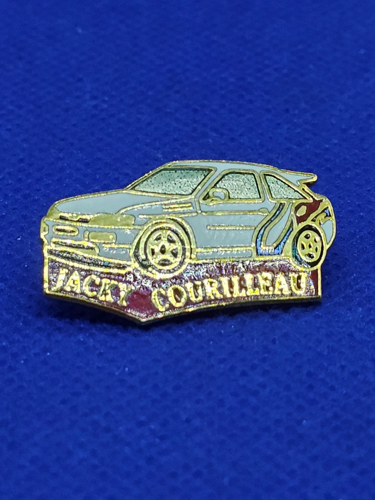 Pin's Jacky Courtheau Voiture Rallye Sport Métal Émaillé Collection0