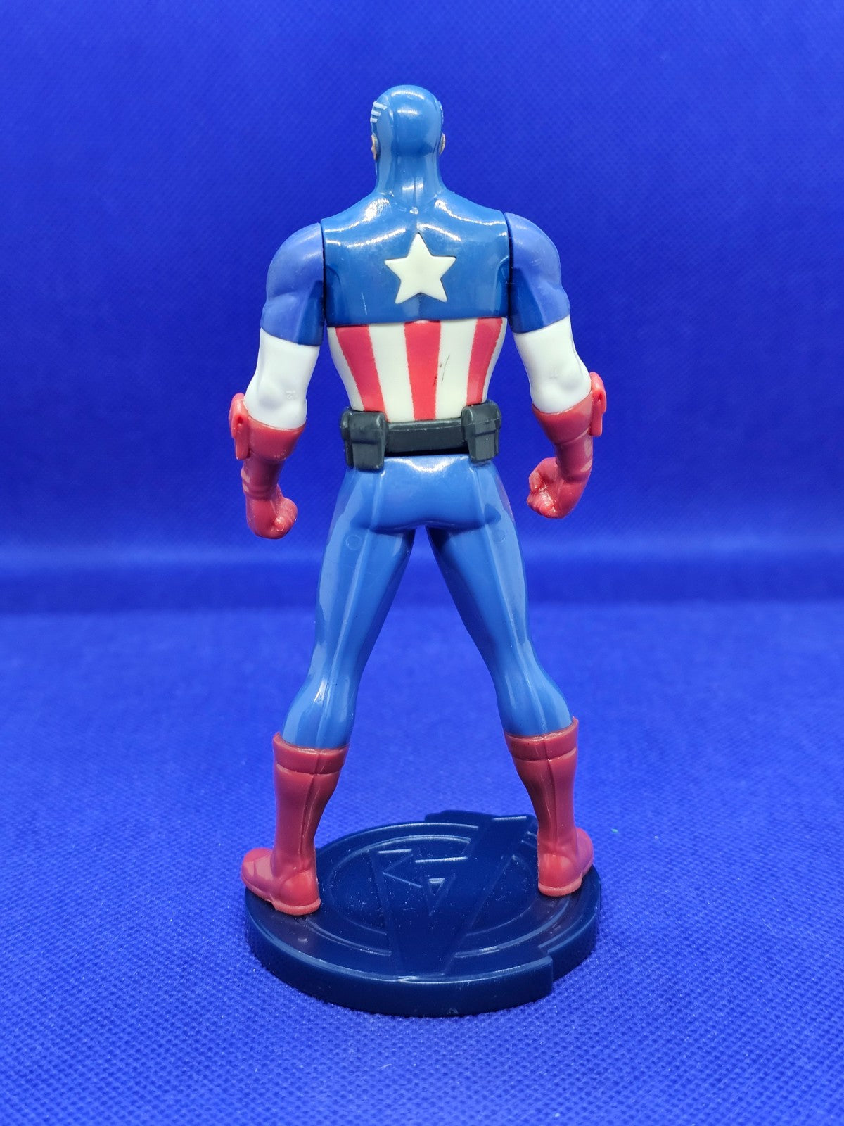 Figurine Captain America, Marvel Avengers Assemble Maxi Kinder, Marvel, 20142