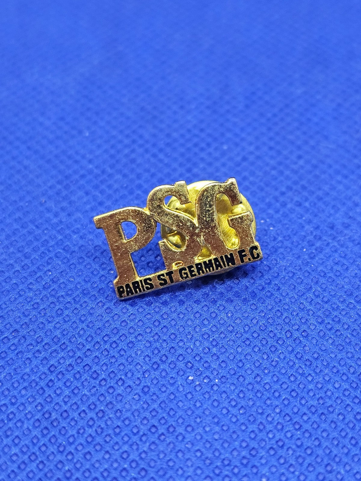 Pin's PSG Paris Saint-Germain FC, Football, Broche Dorée Supporter Collector0