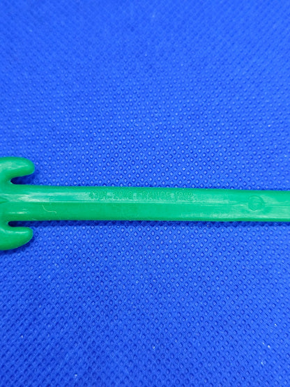 Épée Tri-Klops MOTU Mattel 1982 France 4301-2049 Masters of the Universe2