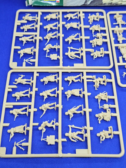 Panzergrenadier allemands 1944 Revell 02584 WWII 172 2006 #33