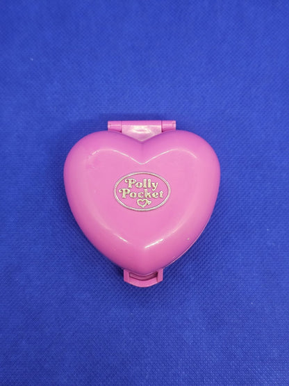 Polly Pocket Precious Puppies Pet Parade Bluebird 1993 Coffret Coeur Vintage3