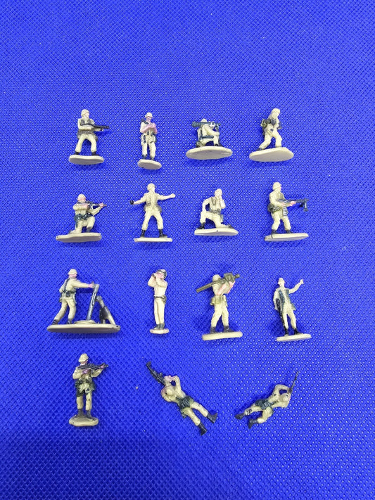 Lot 15 Soldats Micro Machines Militaires Galoob Années 900