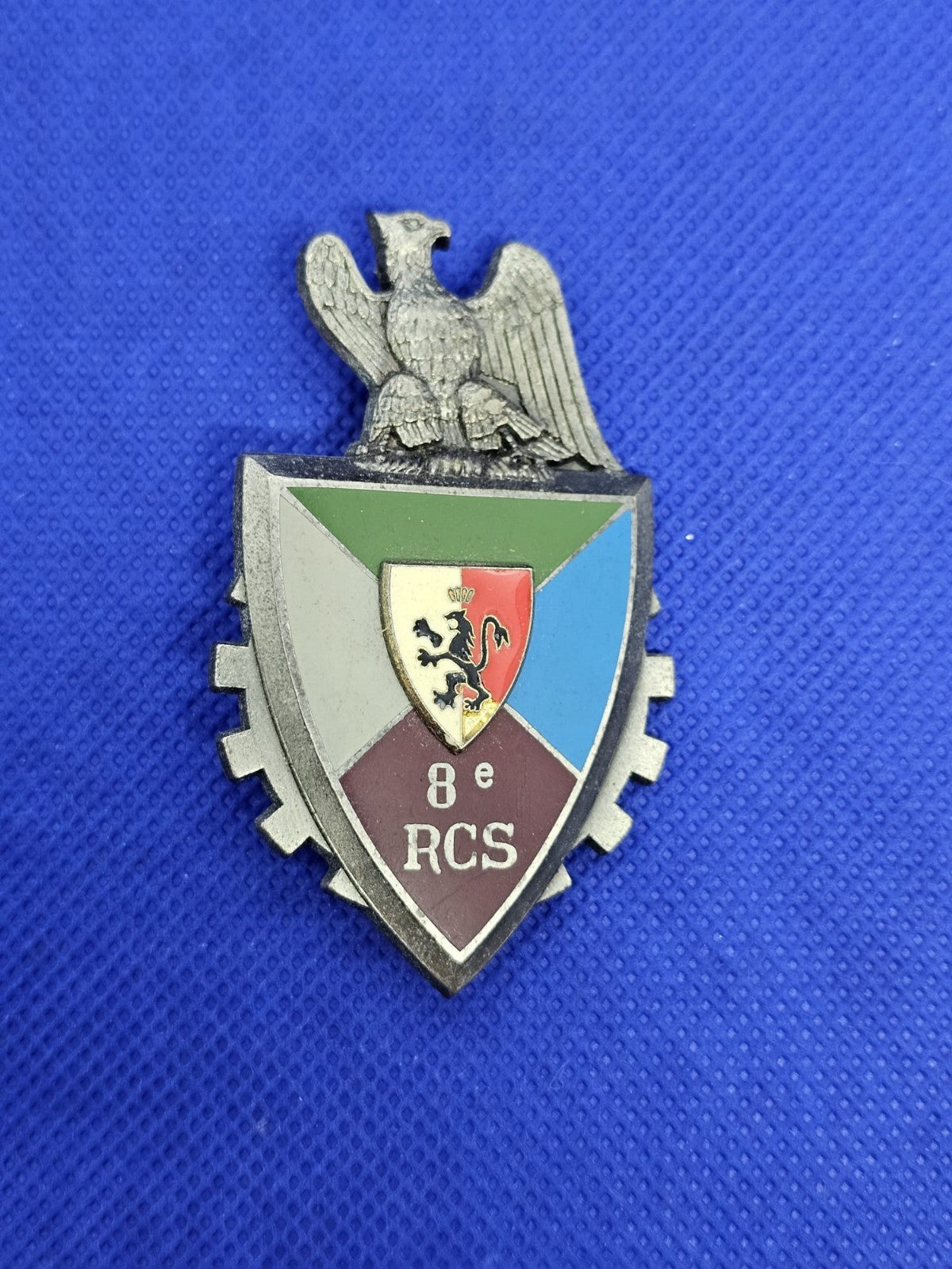 Insigne Militaire 8e RCS Régiment Commandement Soutien Delsart G26950
