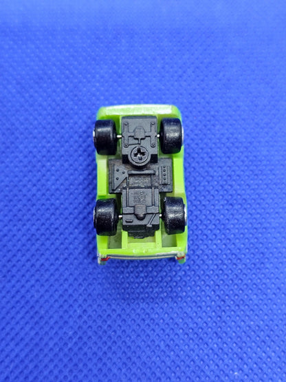 Micro Machines Chevrolet Bel Air 1957 Galoob 1986 Vert Jaune Vintage3