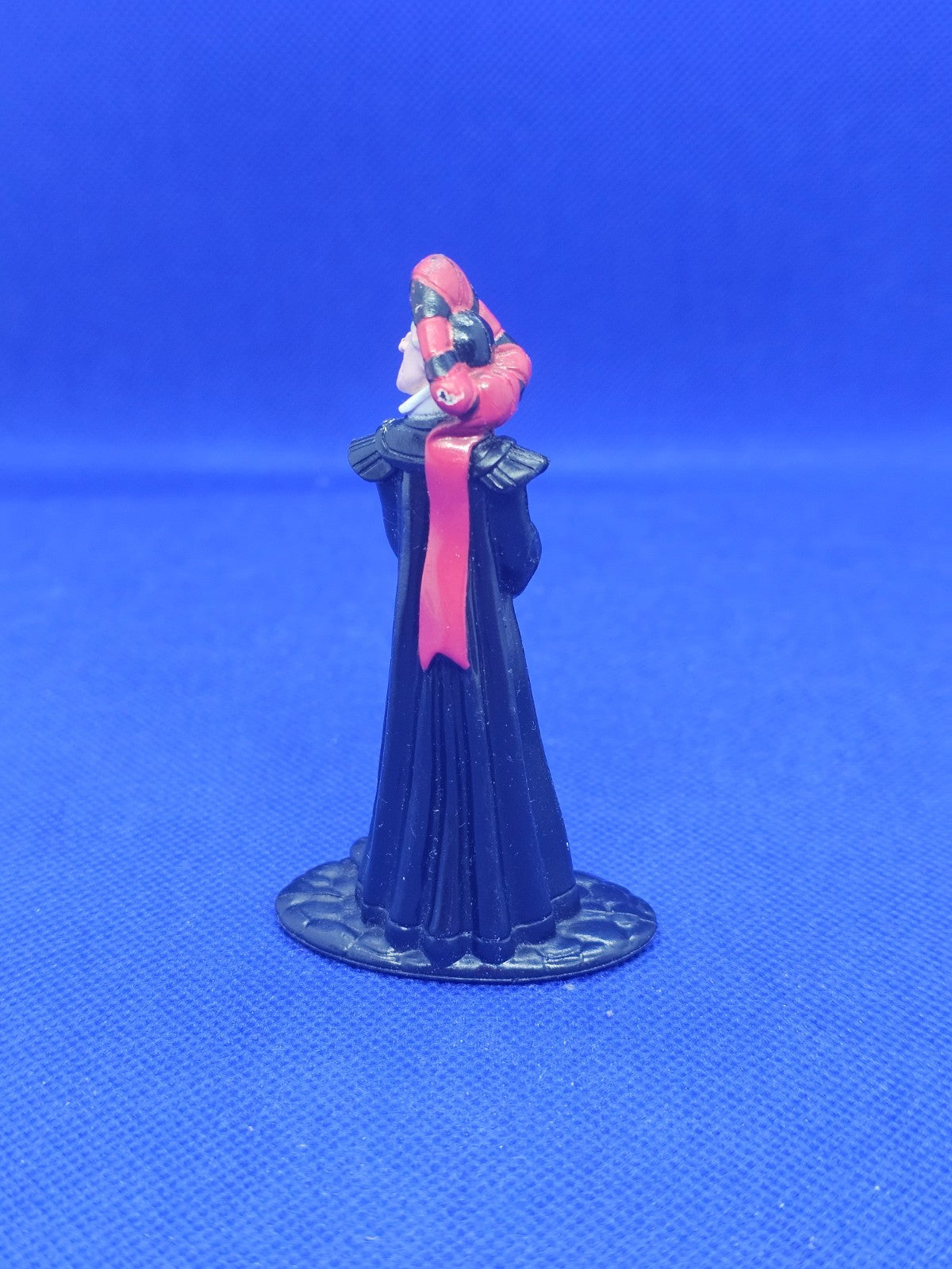 Figurine Frollo, Le Bossu de Notre-Dame, Disney, Nestlé, 1996, 8 cm1