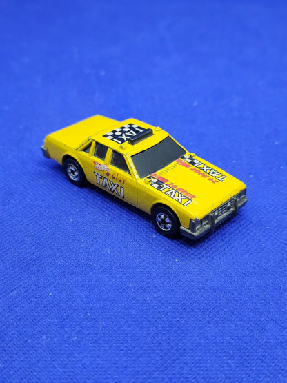 Hot Wheels Crack Ups City Taxi Cab Mattel 1983 Malaysia Jaune 7 cm0