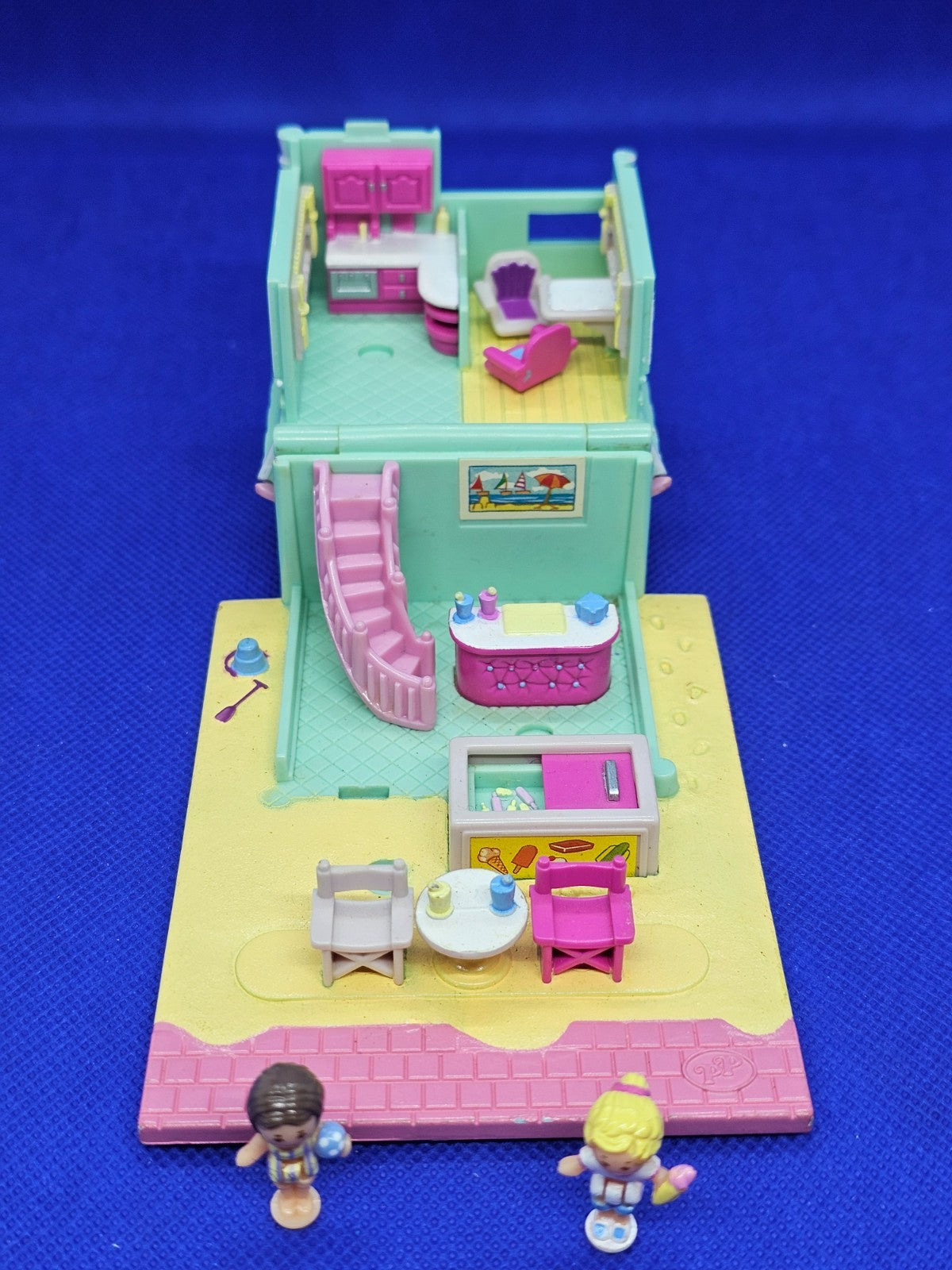 Polly Pocket Beach Café Bluebird 1993 Mini Playset Complet Figurines1