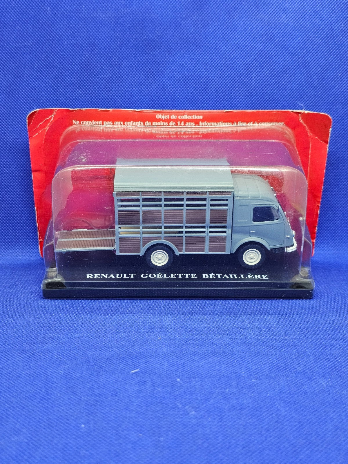 Renault Goelette Bétaillère 143 Hachette Collections Miniature Sous Vitrine0