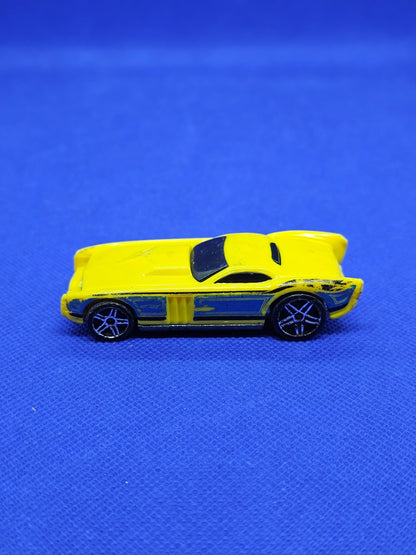 The Gov'ner Hot Wheels 2003 Mattel Voiture Miniature Jaune Bleue 7,8 cm2