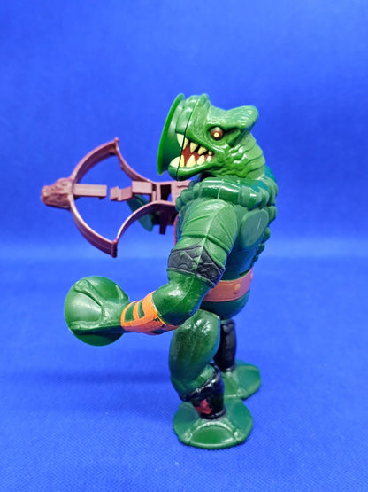 MOTU Figurine Leech Les Maîtres de l’Univers Mattel 1984 avec arme1
