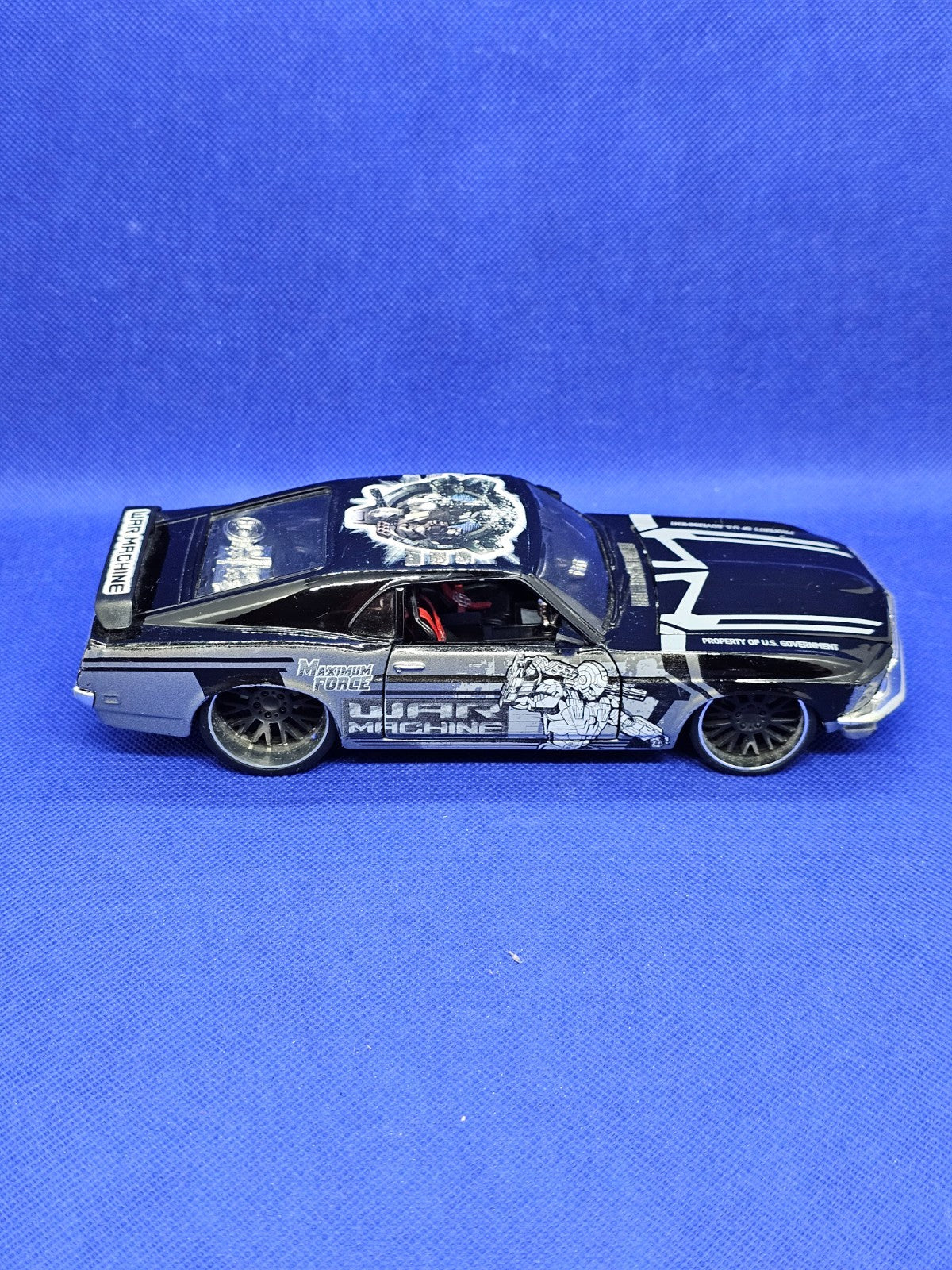 Ford Mustang Boss 302 War Machine Iron Man 2 Maisto Marvel 2010 124 20 cm4