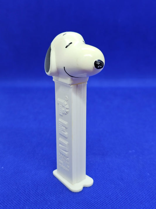 PEZ Snoopy, Peanuts0