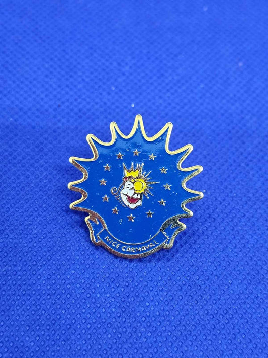 Pin’s Nice Carnaval Roi Couronné Motif Soleil Métal Doré Émaillé Bleu Vintage