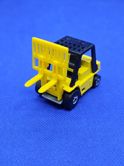 Hot Wheels Caterpillar Forklift Chariot Élévateur Mattel Malaysia 1979 6 cm3